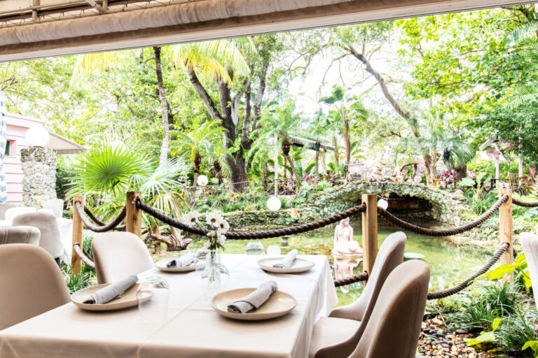 Zoi Restaurant & Lounge Menu